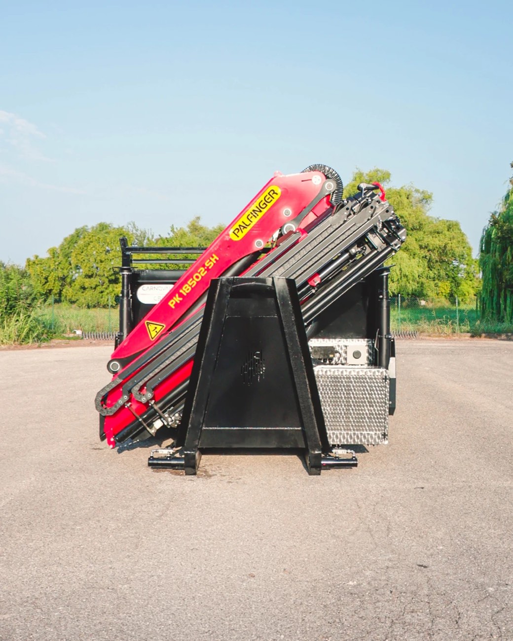 Gru montata su container o pianale scarrabile 5