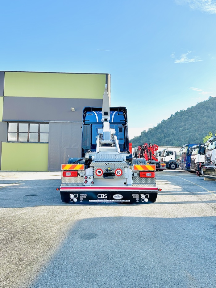 Attrezzatura Multilift nel settore dei rifiuti e del riciclo