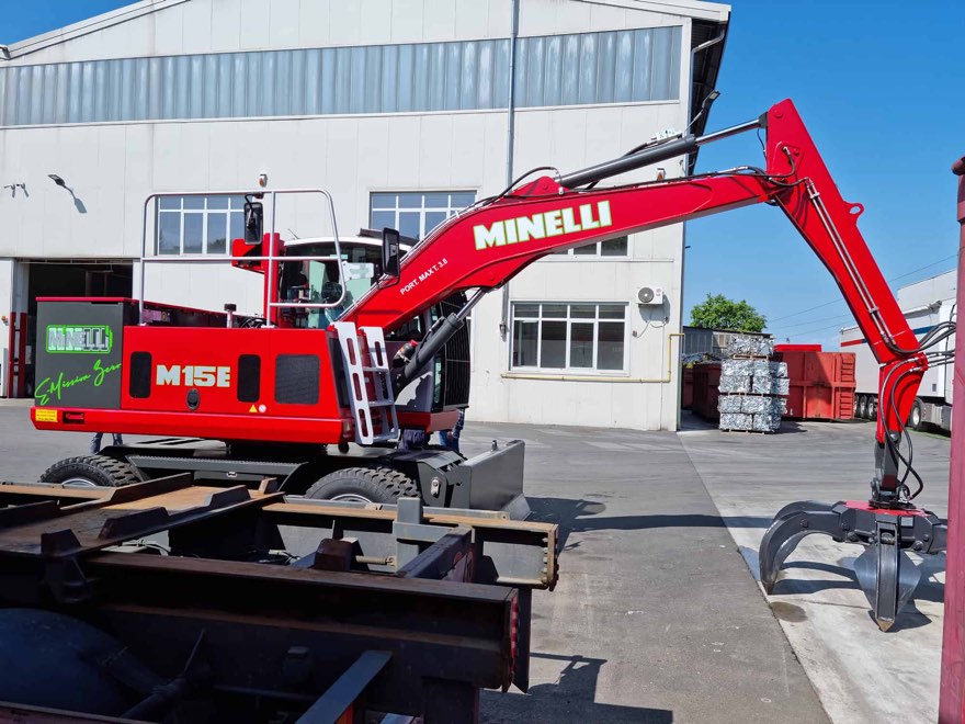 Caricatore M15E in cantiere