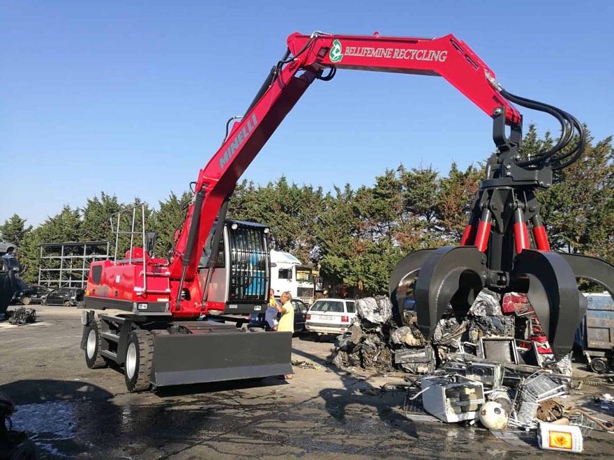 Caricatore M25 in cantiere