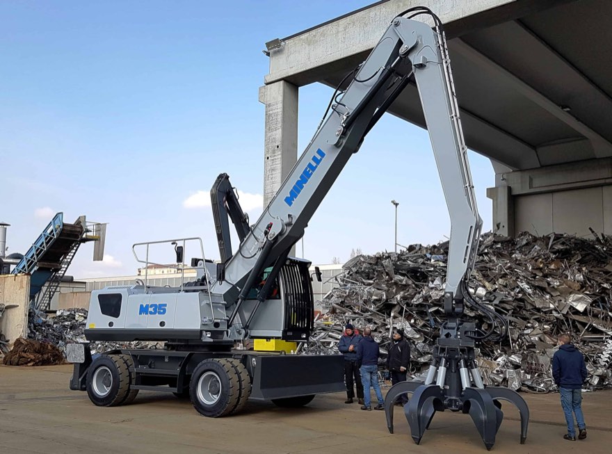 Caricatore M35 in cantiere